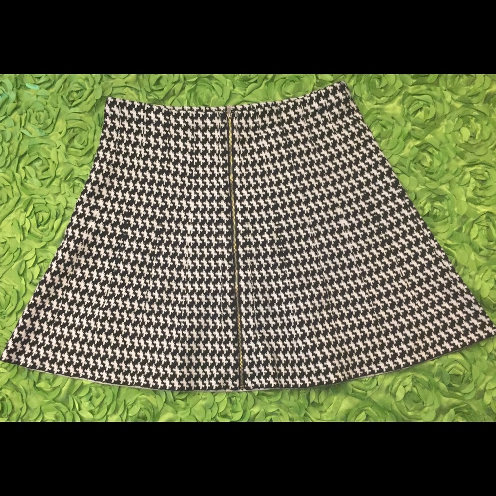 XOXO Houndstooth Skirt